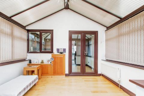 7 Broadcroft Drive, Tingley, Wakefield, WF3 1TX