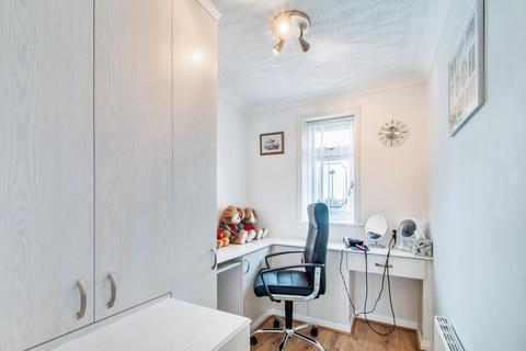 7 Broadcroft Drive, Tingley, Wakefield, WF3 1TX