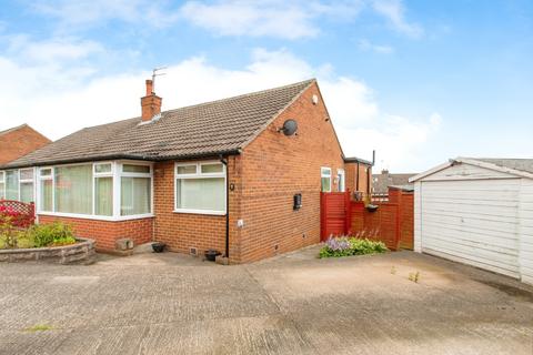 3 bedroom bungalow for sale, Croft House Walk, Leeds LS27