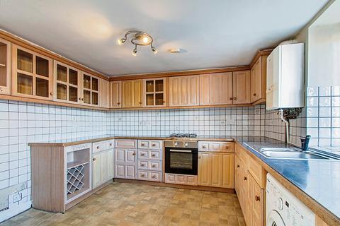 1 Back Green, Churwell, Leeds, LS27 7TE