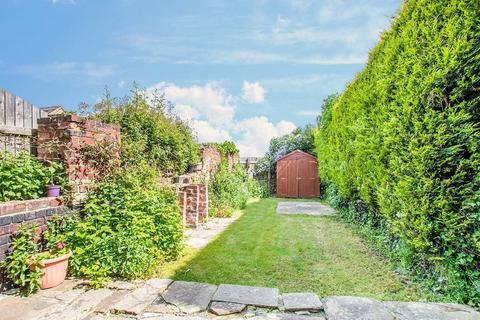 1 Back Green, Churwell, Leeds, LS27 7TE