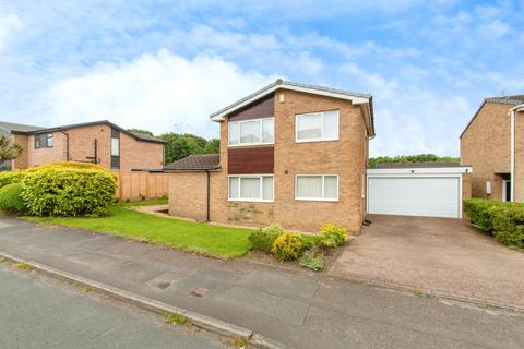 4 bedroom detached house for sale, Woodlands Road, West Yorkshire WF17