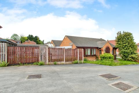 3 bedroom bungalow for sale, Glen Mount, Leeds LS27