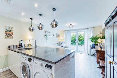 115 Bradford Road, East Ardsley, Wakefield, WF3 2JD