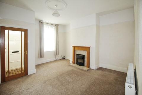 2 bedroom end of terrace house for sale, Westerton Road, Wakefield WF3