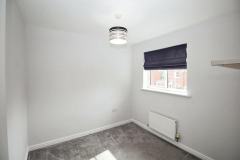 4 bedroom detached house to rent, Marchant Way, Morley LS27