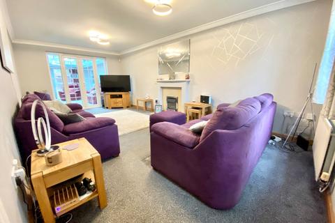 10 Birchall Close, Stapeley, Nantwich, CW5 7SQ