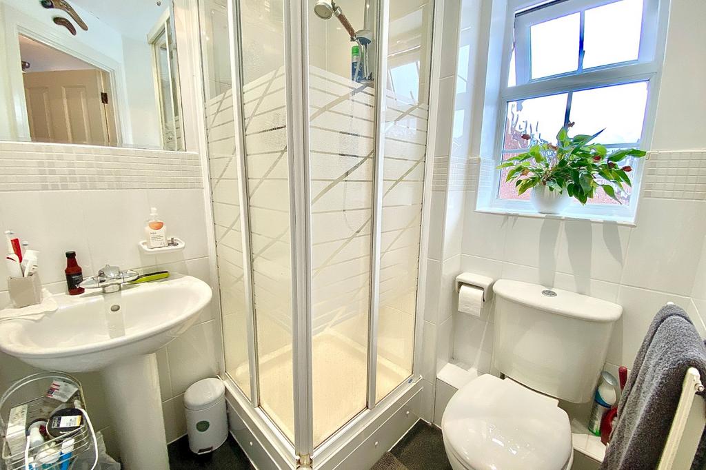 Ensuite Bed Three