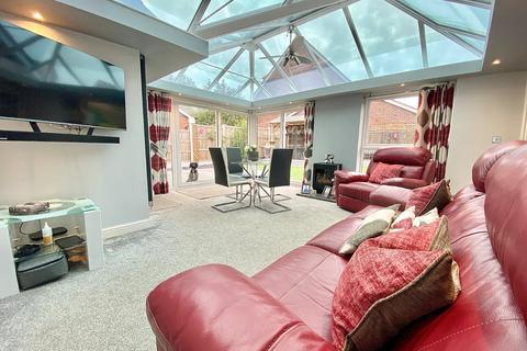 10 Birchall Close, Stapeley, Nantwich, CW5 7SQ