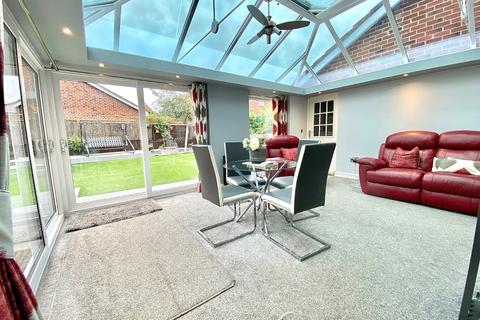 10 Birchall Close, Stapeley, Nantwich, CW5 7SQ