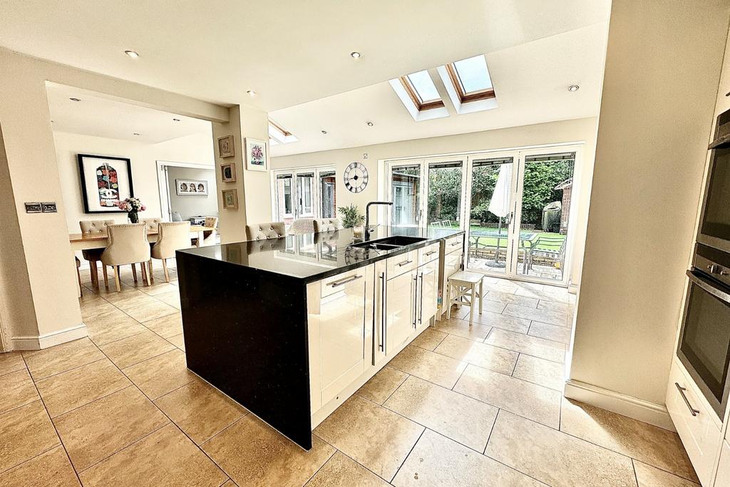 Kitchen Family Room