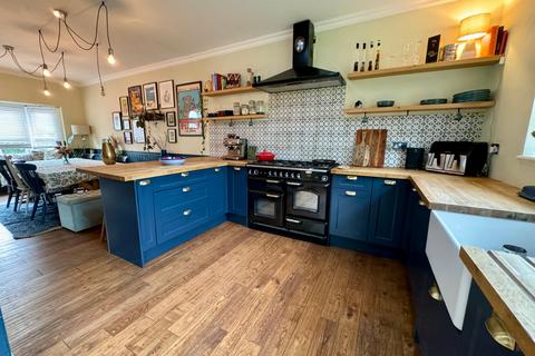 339a Crewe Road, Shavington, Crewe, CW2 5AD