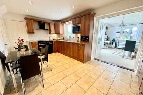 16 Thorpe Close, Crewe, CW1 3QF