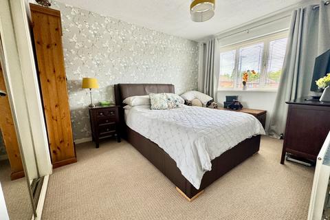 16 Thorpe Close, Crewe, CW1 3QF
