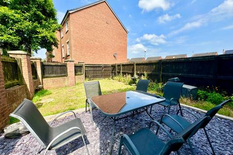 3 bedroom end of terrace house for sale, Gibson Close, Cheshire CW5