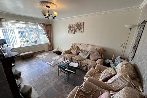 2 bedroom bungalow for sale, Balmoral Close, Staffordshire ST4