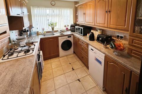 30 Balmoral Close, Stoke-on-trent, ST4 8QJ
