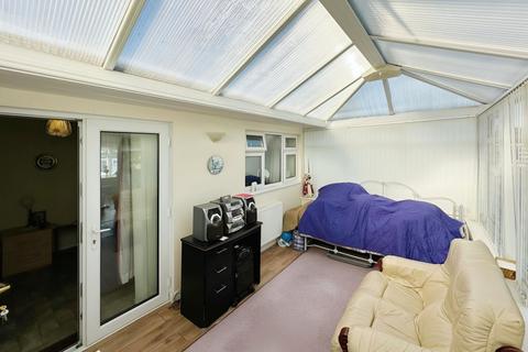 30 Balmoral Close, Stoke-on-trent, ST4 8QJ