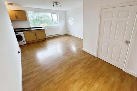 2 bedroom apartment to rent, Chester Road, Stoke-on-Trent ST7