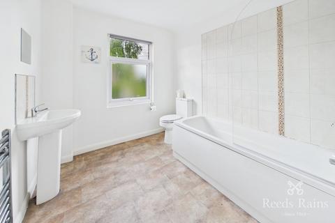 2 bedroom terraced house to rent, Flower Street, Cheshire CW8