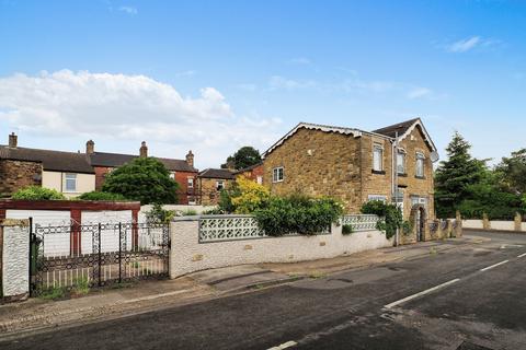 5 bedroom detached house for sale, South Terrace, Ossett WF5