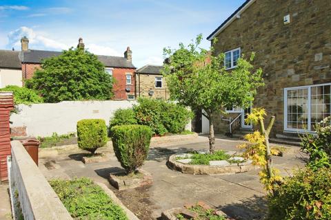 5 bedroom detached house for sale, South Terrace, Ossett WF5