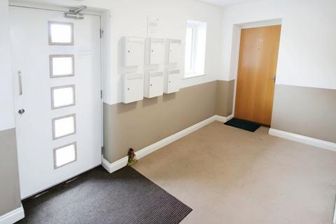 2 bedroom apartment for sale, Spindle Close, West Yorkshire WF12