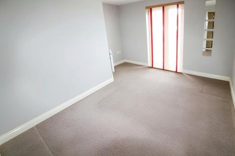 2 bedroom apartment for sale, Spindle Close, West Yorkshire WF12