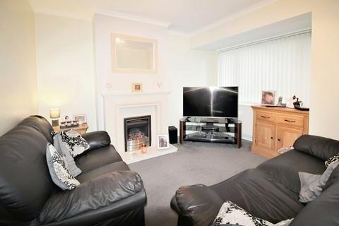 3 bedroom semi-detached house for sale, Broadowler Lane, West Yorkshire WF5