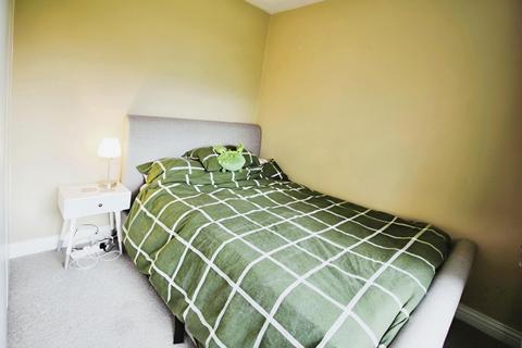 12 Millfields, Ossett, WF5 8HE