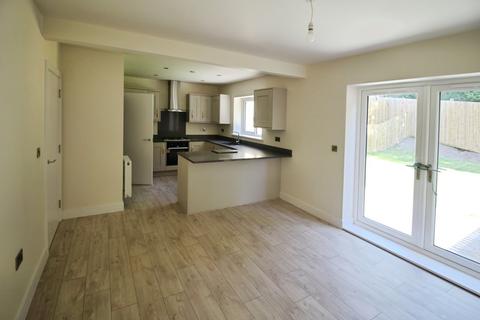 5 bedroom detached house for sale, Emley View, Ossett Lane, Earlsheaton. Dewsbury WF12