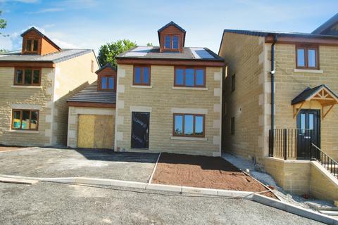 4 bedroom detached house for sale, Emley View, Ossett Lane, Earlesheaton. Dewsbury. WF12