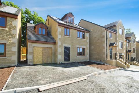4 bedroom detached house for sale, Emley View, Ossett Lane, Earlesheaton. Dewsbury. WF12