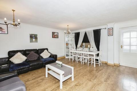 52 Exning Road, London, E16 4ND
