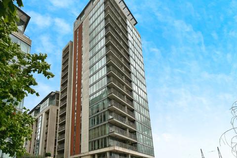 3 bedroom apartment for sale, Western Gateway, London E16