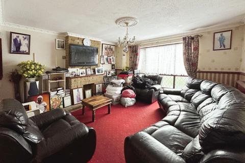 38 Beardsfield, London, E13 0LD