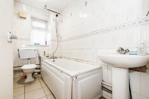 58 South Molton Road, London, E16 1PE
