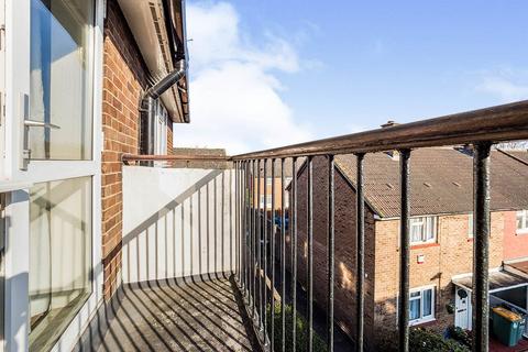 58 South Molton Road, London, E16 1PE