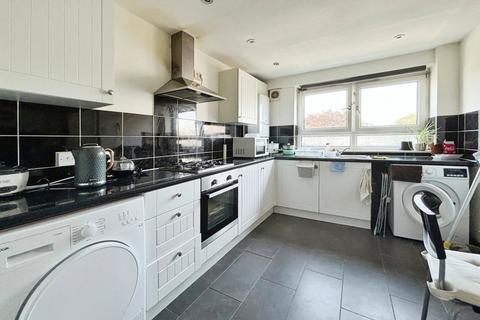 21 Rawstone Walk, London, E13 0HZ