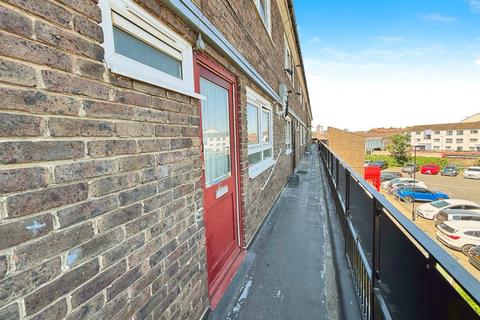 21 Rawstone Walk, London, E13 0HZ