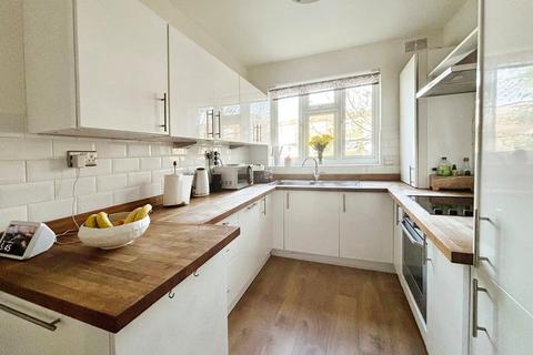 113 Carson Road, London, E16 4BG