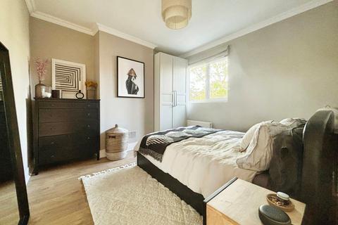 113 Carson Road, London, E16 4BG