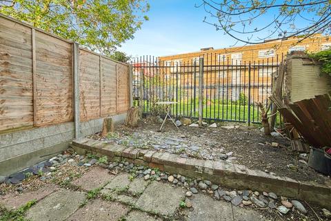 113 Carson Road, London, E16 4BG