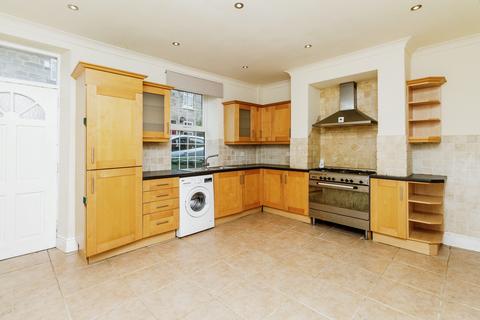 4 bedroom terraced house for sale, Pontefract Road, Pontefract WF7