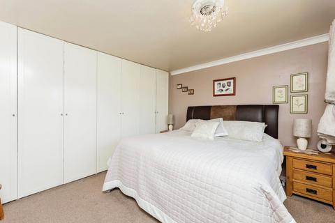 7 Balmoral Close, Pontefract, WF8 4LF