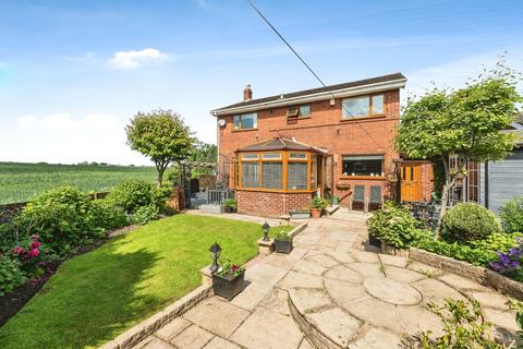 7 Balmoral Close, Pontefract, WF8 4LF