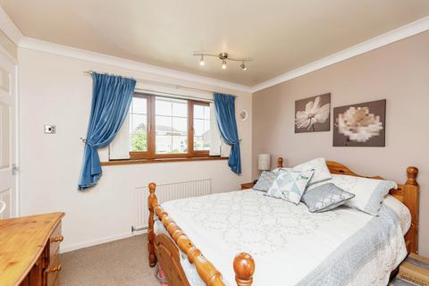 7 Balmoral Close, Pontefract, WF8 4LF