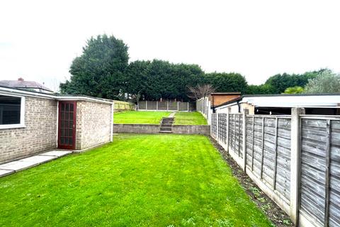 8 Beverley Garth, Ackworth, Pontefract, WF7 7PL