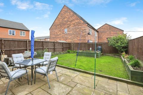 86 Silkstone Road, Featherstone, Pontefract, WF7 5PL