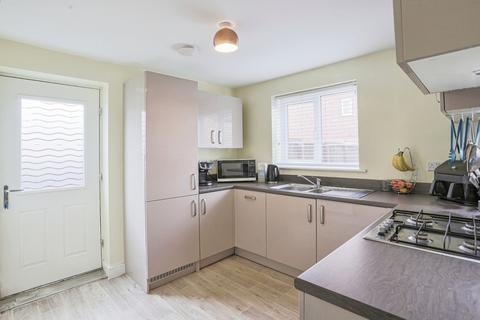86 Silkstone Road, Featherstone, Pontefract, WF7 5PL
